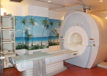 MRI（磁気共鳴画像診断装置）　MRT-2003/P2