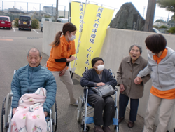 気の合う仲間と一緒にお出かけ 気の合う仲間と一緒におでかけ